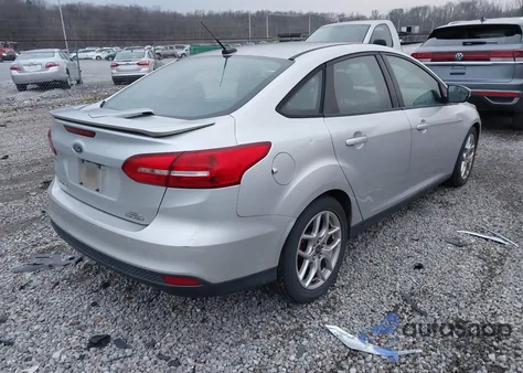2015 Ford Focus Se z USA, uszkodzony, nr VIN 1FADP3F2XFL336212